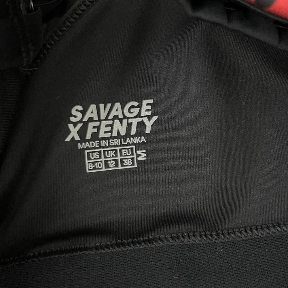 Savage X Fenty Leopard Print Sports Bra and Leggings Set - Picture 6 of 6